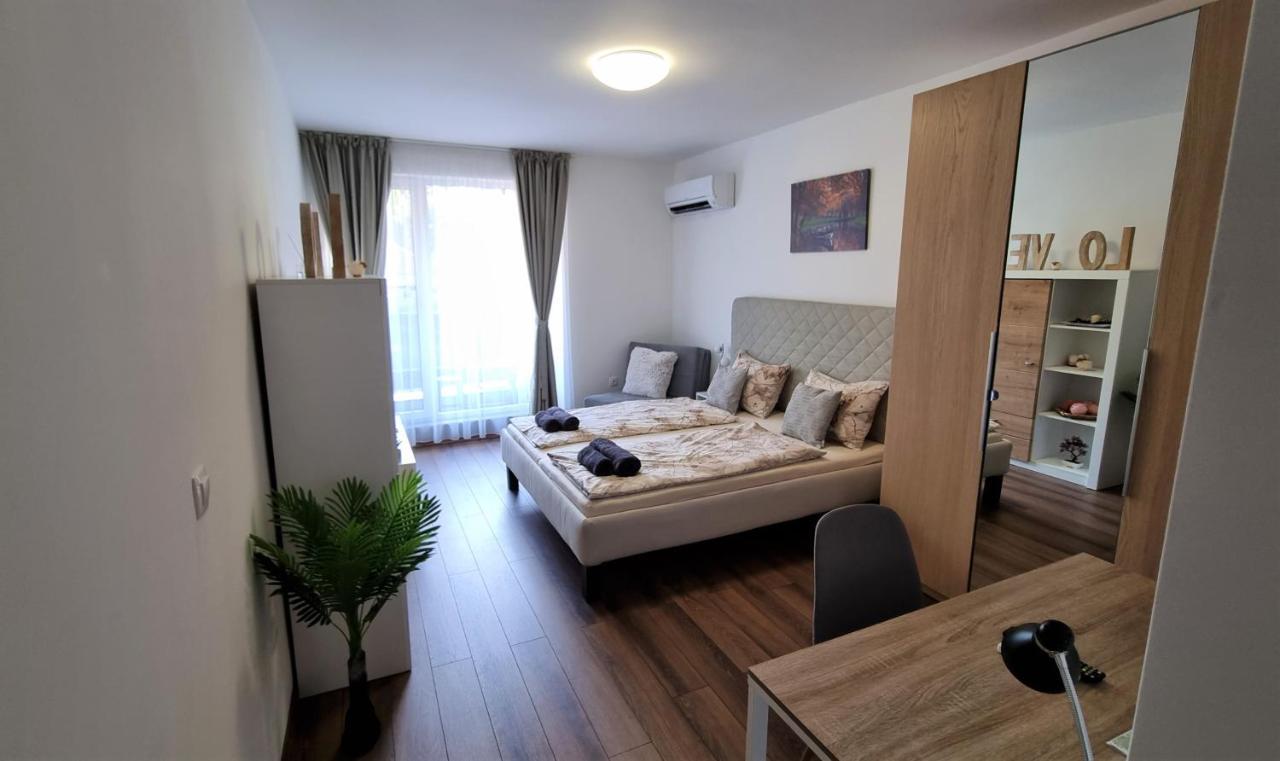 Luxury Quiet Apartment In The City Center Plovdiv Bagian luar foto