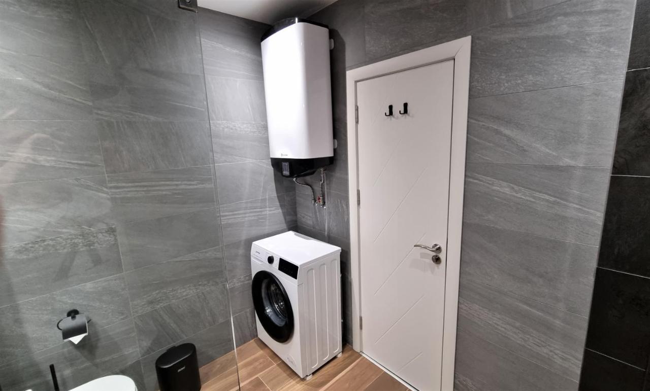 Luxury Quiet Apartment In The City Center Plovdiv Bagian luar foto