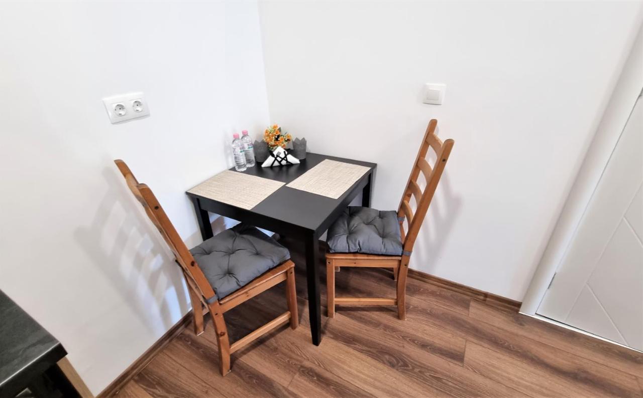 Luxury Quiet Apartment In The City Center Plovdiv Bagian luar foto