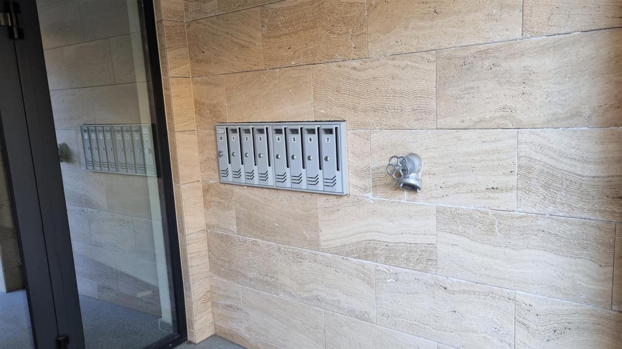 Luxury Quiet Apartment In The City Center Plovdiv Bagian luar foto